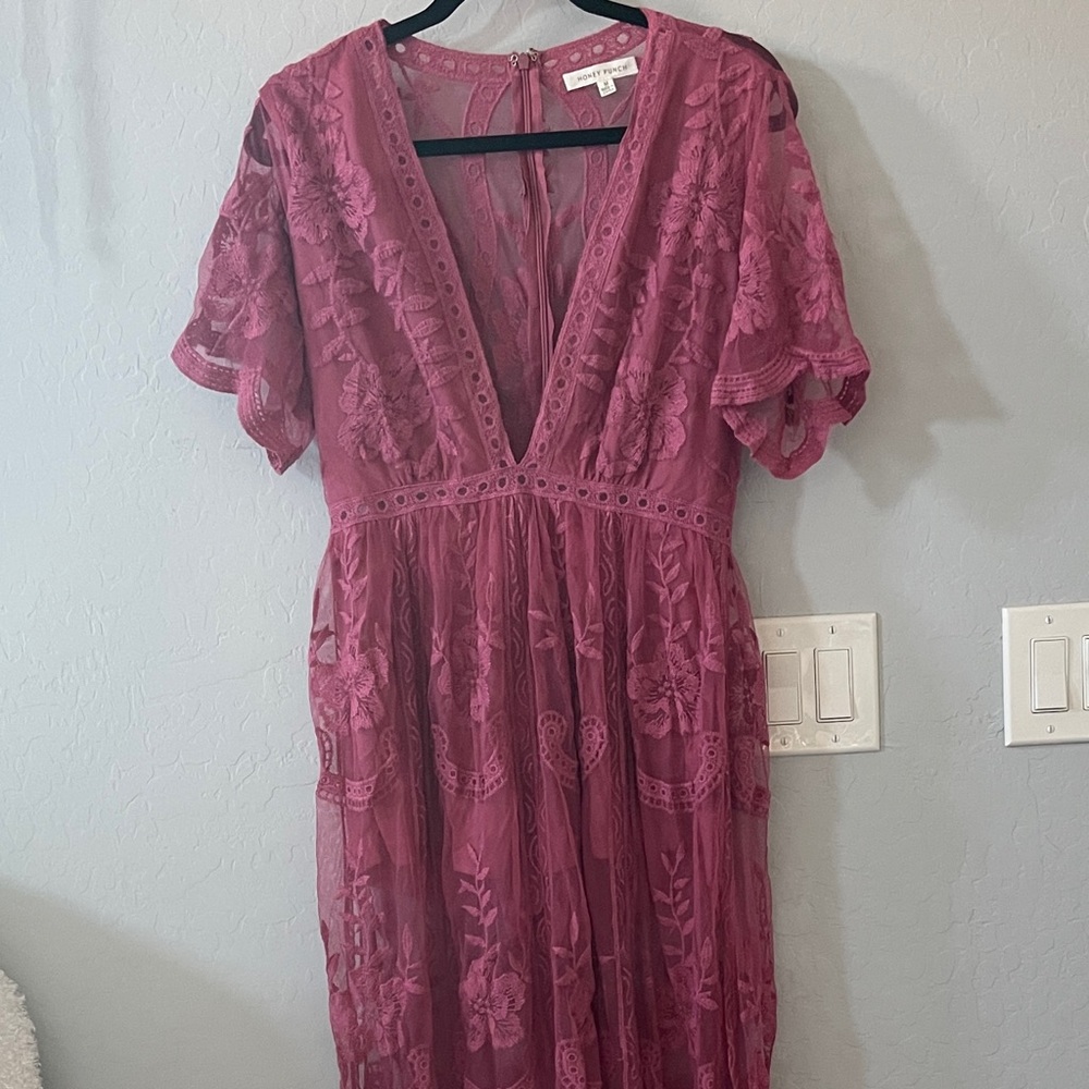 Elegant Pink Lace Dress